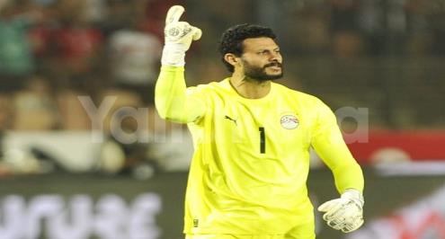 دماء وغطاء رأس طبي.. الشناوي يكمل مباراة منتخب مصر وموريتانيا مصابًا